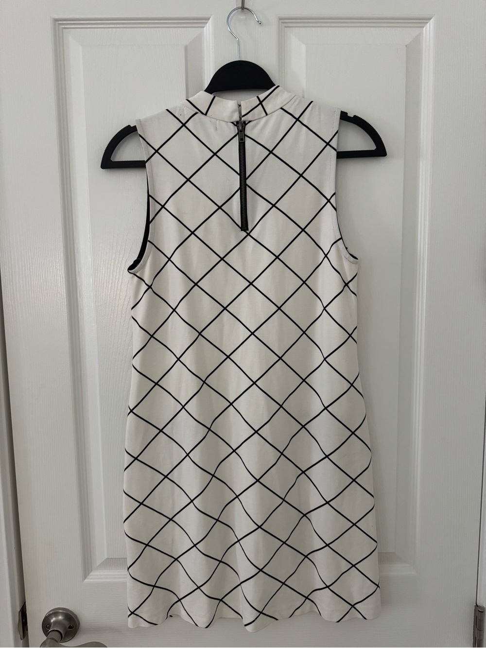 Sanctuary White and Black Shift Dress with Black Lattice Pattern - Picture 3 of 4